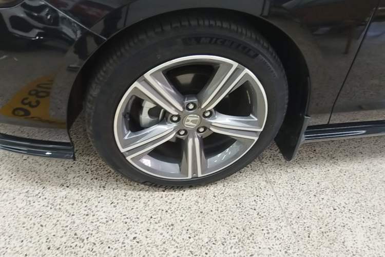 Used Honda Accord 2023 260TURBO Excellence Edition Left Front Wheel Hub