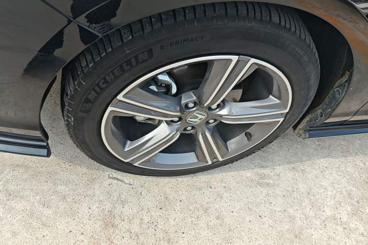 Used Honda Accord 2023 260TURBO Excellence Edition Left Front Wheel Hub