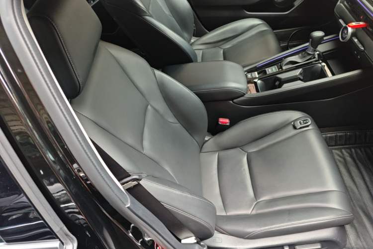 Used Honda Accord 2023 260TURBO Smart Enjoyment Version Right Front Seat