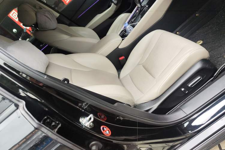 Used Honda Accord 2023 260TURBO Excellence Edition Right Front Seat