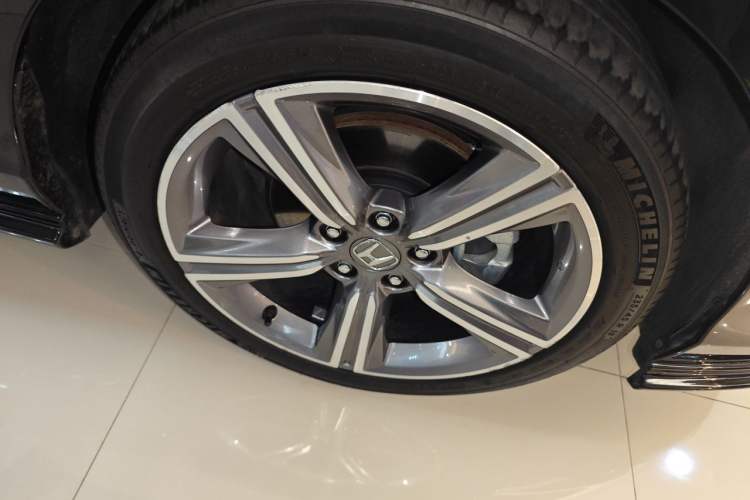 Used Honda Accord 2023 260TURBO Excellence Edition Right Front Wheel Hub