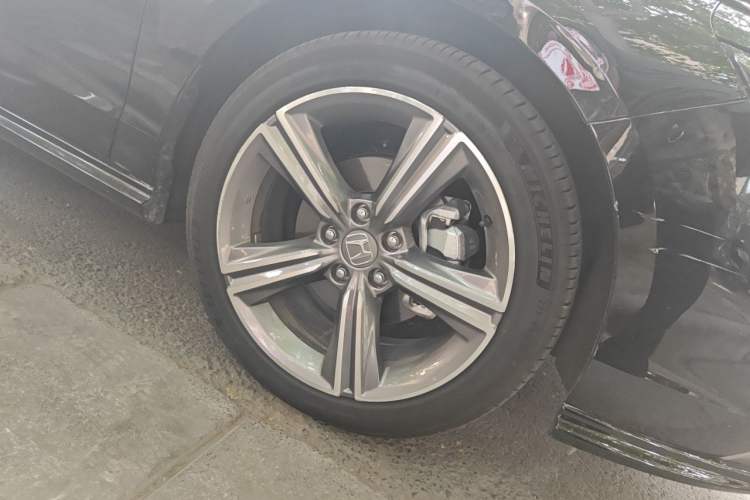 Used Honda Accord 2023 260TURBO Excellence Edition Right Front Wheel Hub