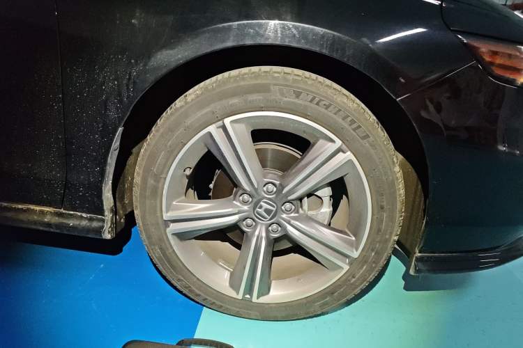 Used Honda Accord 2023 260TURBO Excellence Edition Right Front Wheel Hub