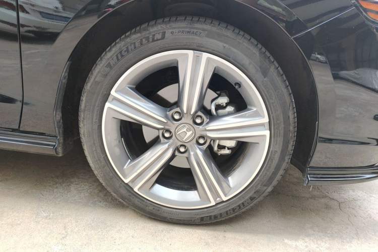 Used Honda Accord 2023 260TURBO Excellence Edition Right Front Wheel Hub