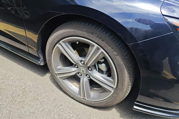 Used Honda Accord 2023 260TURBO Excellence Edition Right Front Wheel Hub