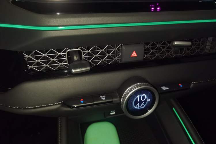 Used Honda Accord 2023 260TURBO Excellence Edition Audio And AC Panel