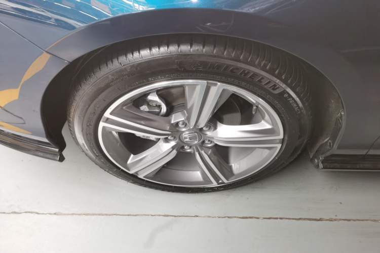 Used Honda Accord 2023 260TURBO Excellence Edition Left Front Wheel Hub