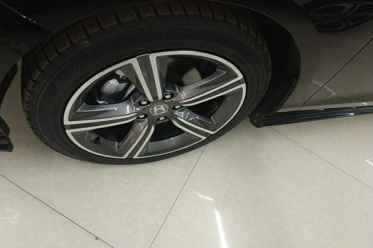 Used Honda Accord 2023 260TURBO Excellence Edition Left Front Wheel Hub