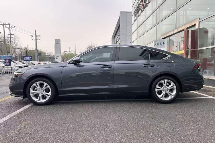 Used Honda Accord 2023 260TURBO Smart Enjoyment Version Exterior 3