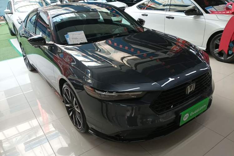 Used Honda Accord 2023 260TURBO Flagship Edition Front Right 45 Deg
