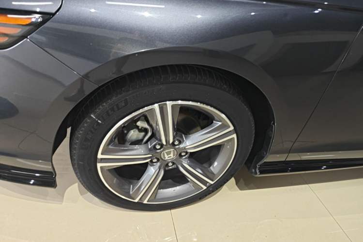 Used Honda Accord 2023 260TURBO Excellence Edition Left Front Wheel Hub