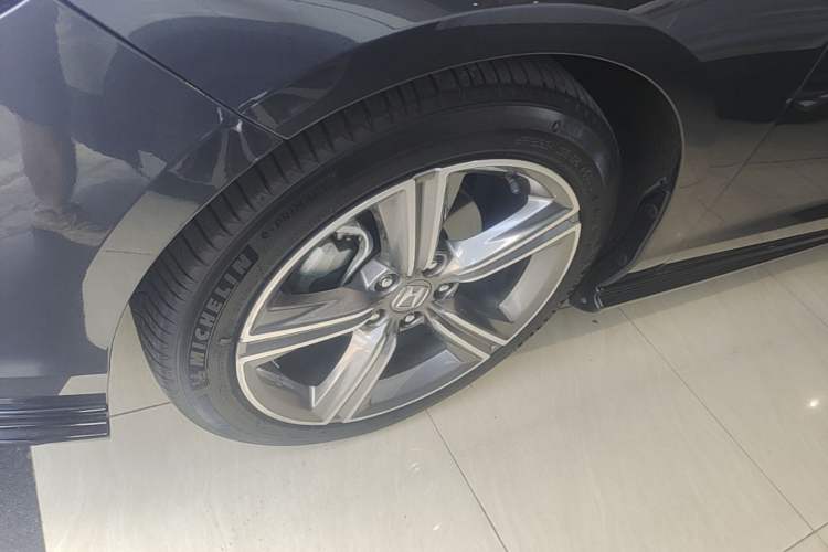 Used Honda Accord 2023 260TURBO Excellence Edition Left Front Wheel Hub