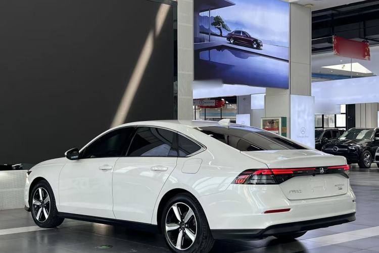 Used Honda Accord 2023 260TURBO Smart Enjoyment Version Exterior 4