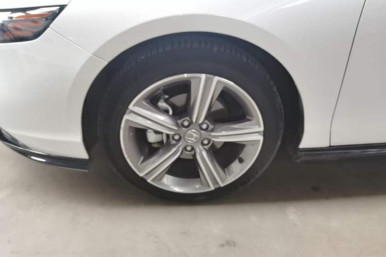 Used Honda Accord 2023 260TURBO Excellence Edition Left Front Wheel Hub