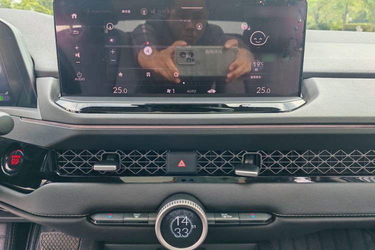 Used Honda Accord 2024 260TURBO Prestige Edition Audio And AC Panel