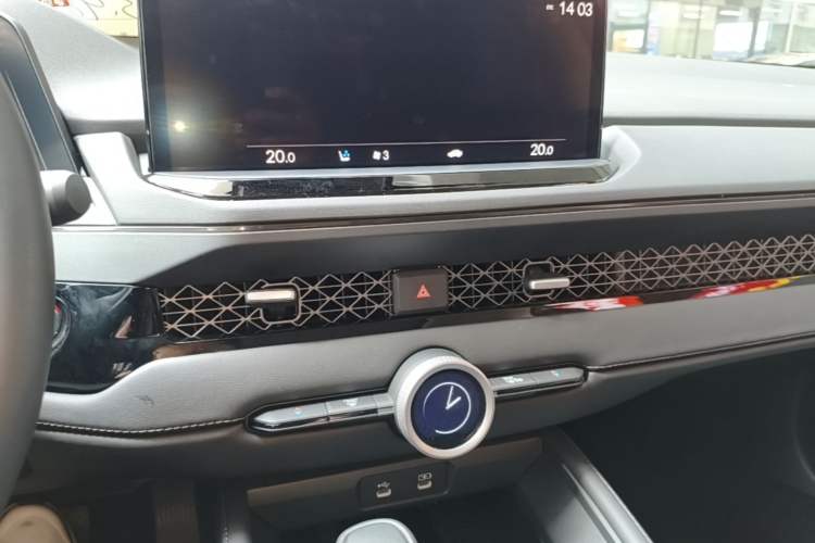 Used Honda Accord 2024 260TURBO Prestige Edition Audio And AC Panel