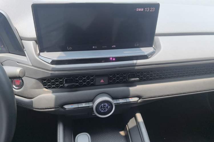 Used Honda Accord 2024 260TURBO Luxury Edition Audio And AC Panel
