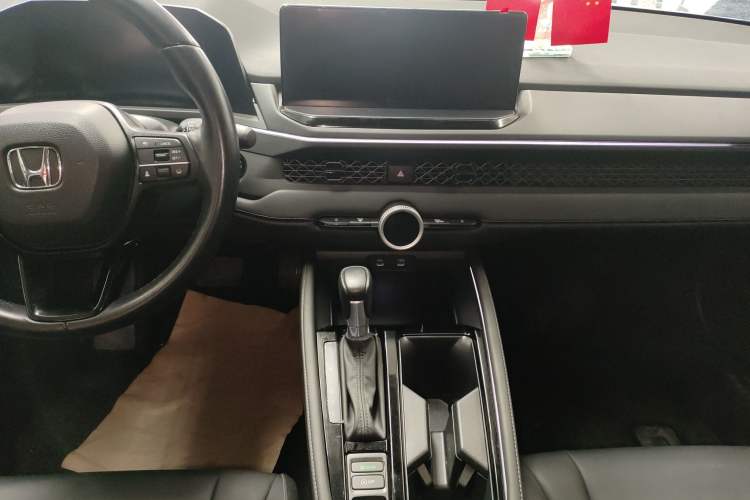 Used Honda Accord 2024 260TURBO Luxury Edition Audio And AC Panel
