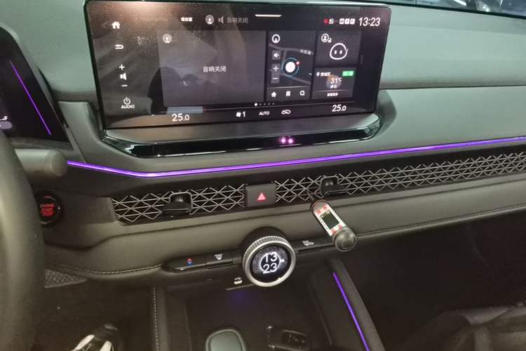 Used Honda Accord 2024 260TURBO Luxury Edition Audio And AC Panel