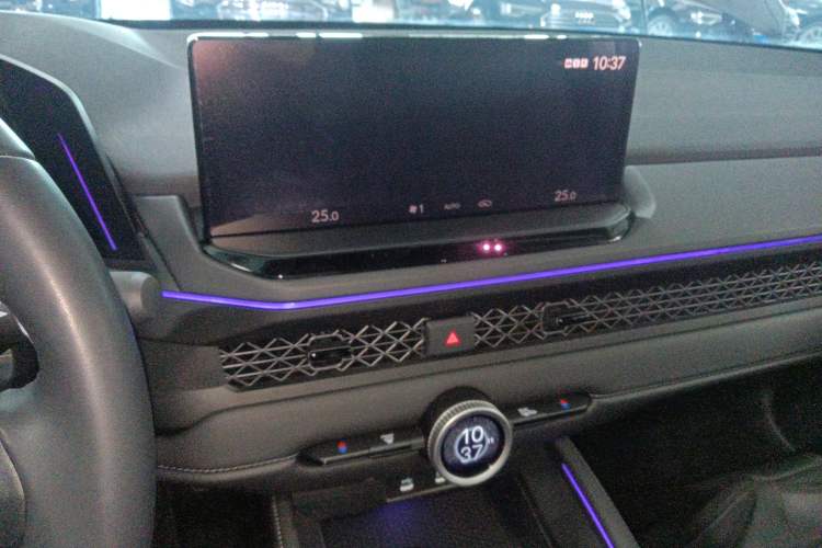 Used Honda Accord 2024 260TURBO Luxury Edition Audio And AC Panel