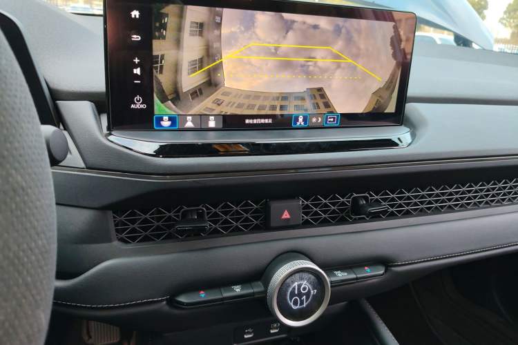 Used Honda Accord 2024 260TURBO Luxury Edition Audio And AC Panel