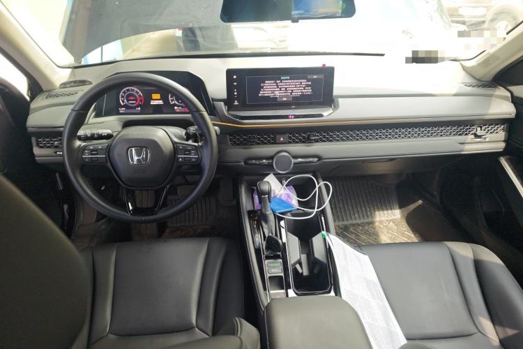 Used Honda Accord 2024 260TURBO Luxury Edition Center Console