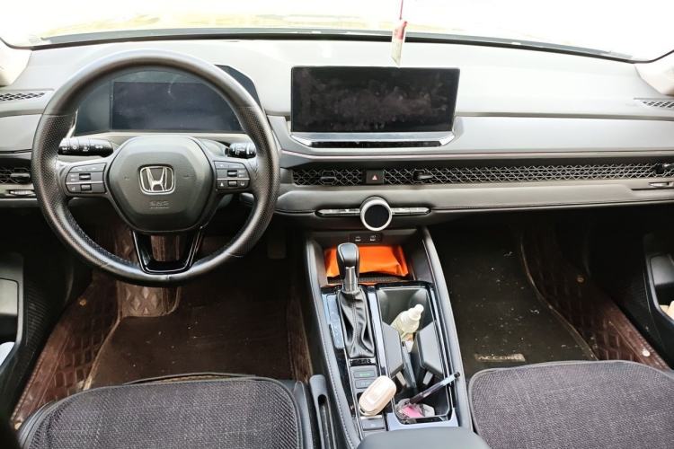 Used Honda Accord 2024 260TURBO Luxury Edition Center Console
