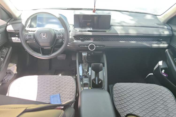Used Honda Accord 2024 260TURBO Luxury Edition Center Console