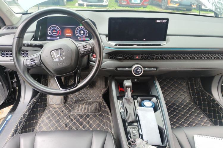 Used Honda Accord 2024 260TURBO Luxury Edition Center Console