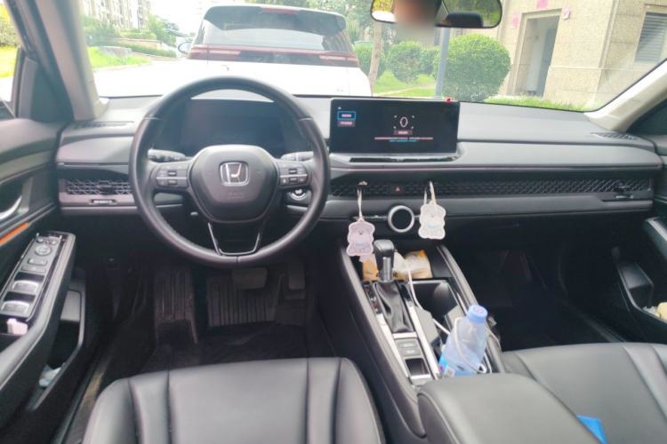 Used Honda Accord 2024 260TURBO Luxury Edition Center Console