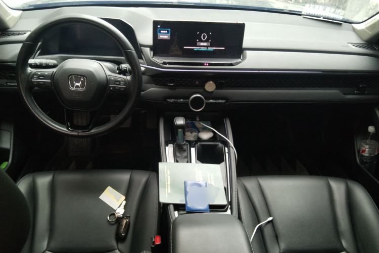 Used Honda Accord 2024 260TURBO Luxury Edition Center Console