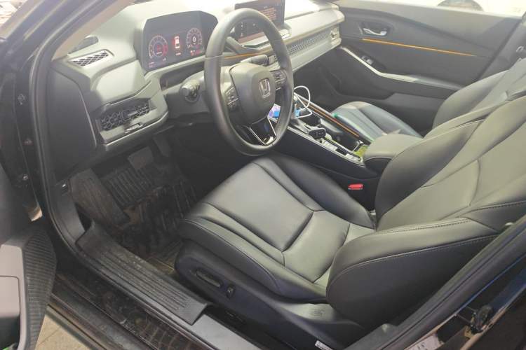 Used Honda Accord 2024 260TURBO Luxury Edition Driver Seat