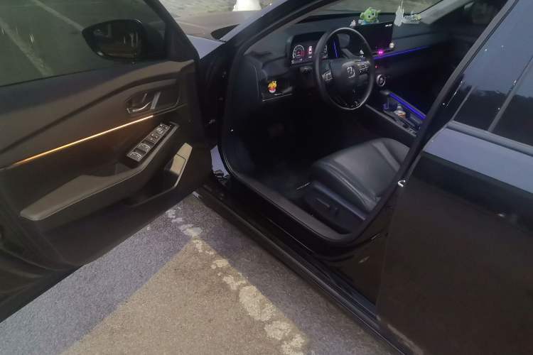Used Honda Accord 2024 260TURBO Luxury Edition Driver Seat