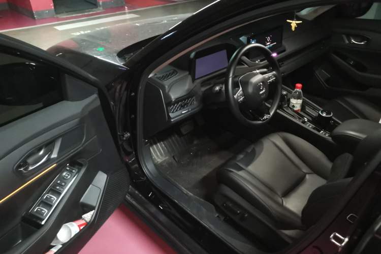 Used Honda Accord 2024 260TURBO Luxury Edition Driver Seat