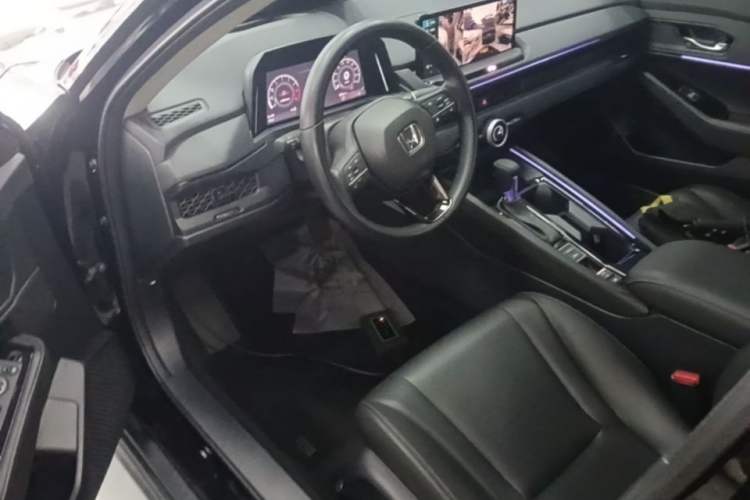 Used Honda Accord 2024 260TURBO Luxury Edition Driver Seat