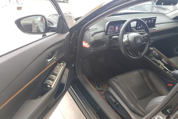 Used Honda Accord 2024 260TURBO Luxury Edition Driver Seat