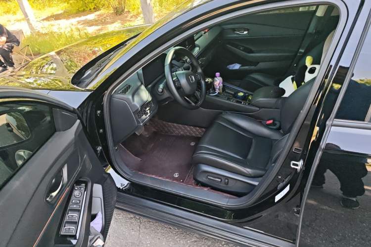 Used Honda Accord 2024 260TURBO Luxury Edition Driver Seat