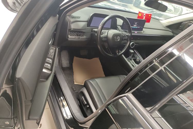 Used Honda Accord 2024 260TURBO Luxury Edition Driver Seat