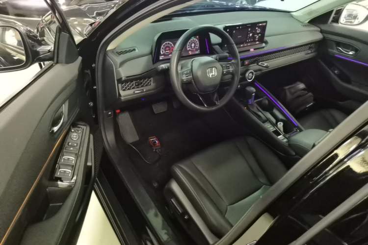 Used Honda Accord 2024 260TURBO Luxury Edition Driver Seat
