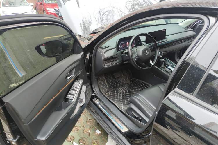 Used Honda Accord 2024 260TURBO Luxury Edition Driver Seat