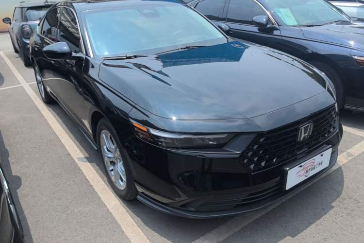 Used Honda Accord 2024 260TURBO Luxury Edition Front Right 45 Deg