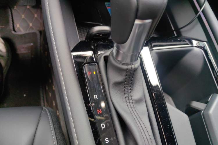 Used Honda Accord 2024 260TURBO Luxury Edition Gear Lever