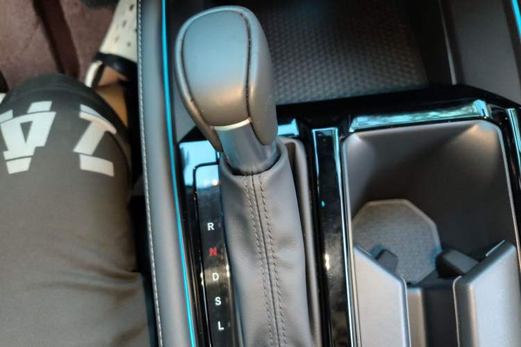 Used Honda Accord 2024 260TURBO Luxury Edition Gear Lever