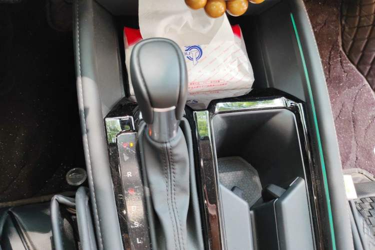 Used Honda Accord 2024 260TURBO Luxury Edition Gear Lever
