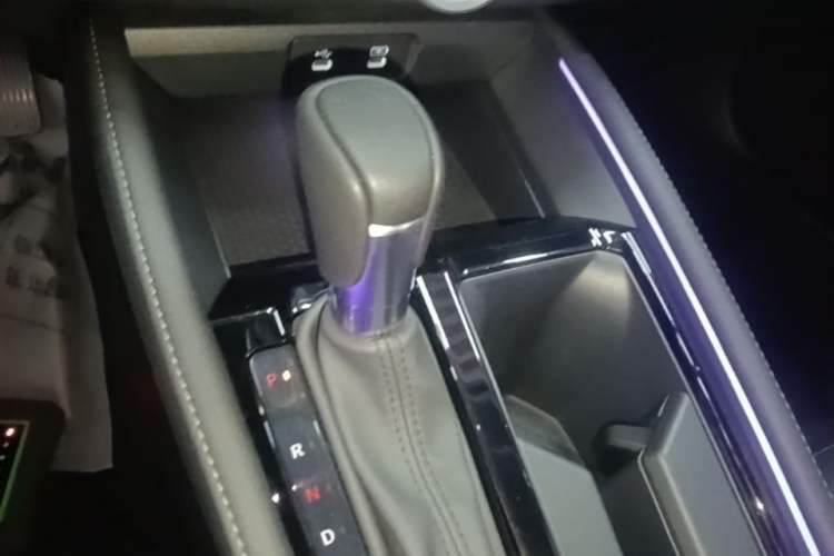 Used Honda Accord 2024 260TURBO Luxury Edition Gear Lever