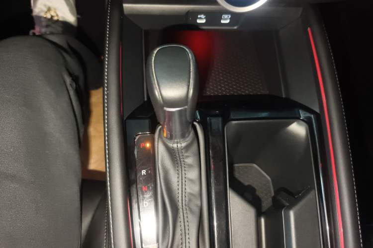 Used Honda Accord 2024 260TURBO Luxury Edition Gear Lever
