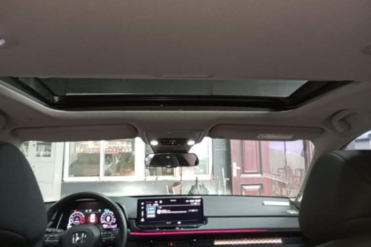 Used Honda Accord 2024 260TURBO Luxury Edition Headliner