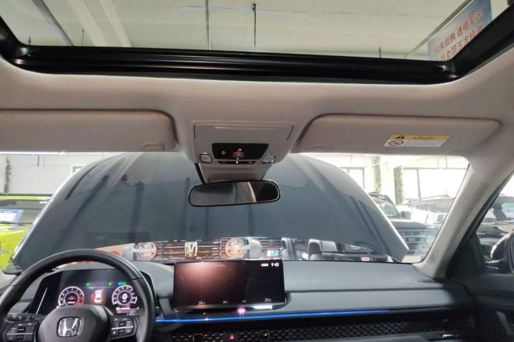 Used Honda Accord 2024 260TURBO Luxury Edition Headliner
