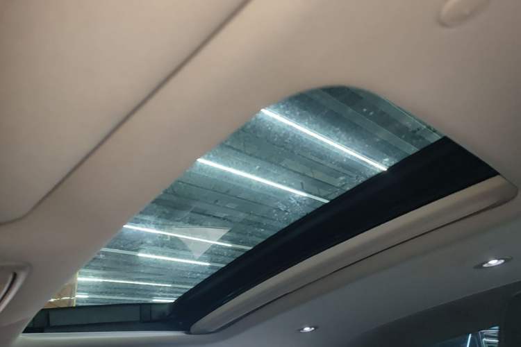 Used Honda Accord 2024 260TURBO Luxury Edition Headliner