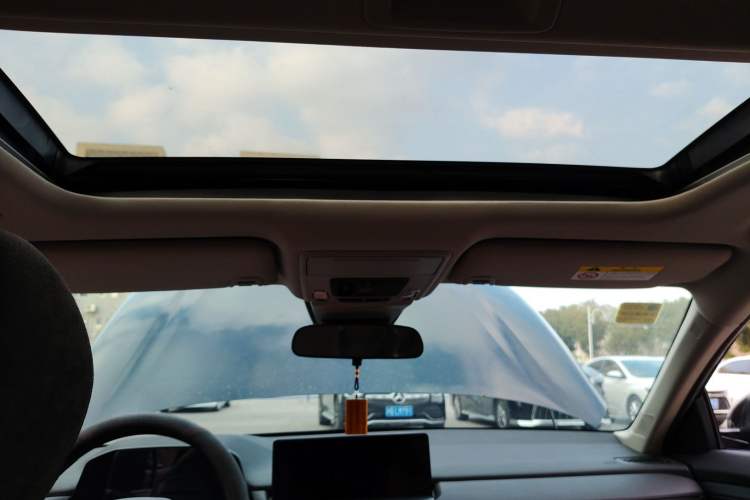 Used Honda Accord 2024 260TURBO Luxury Edition Headliner